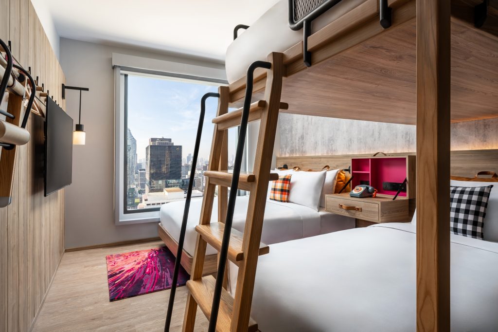 Moxy loft small